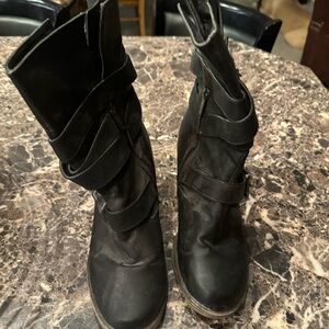 Doll house mid calf size 8 boots